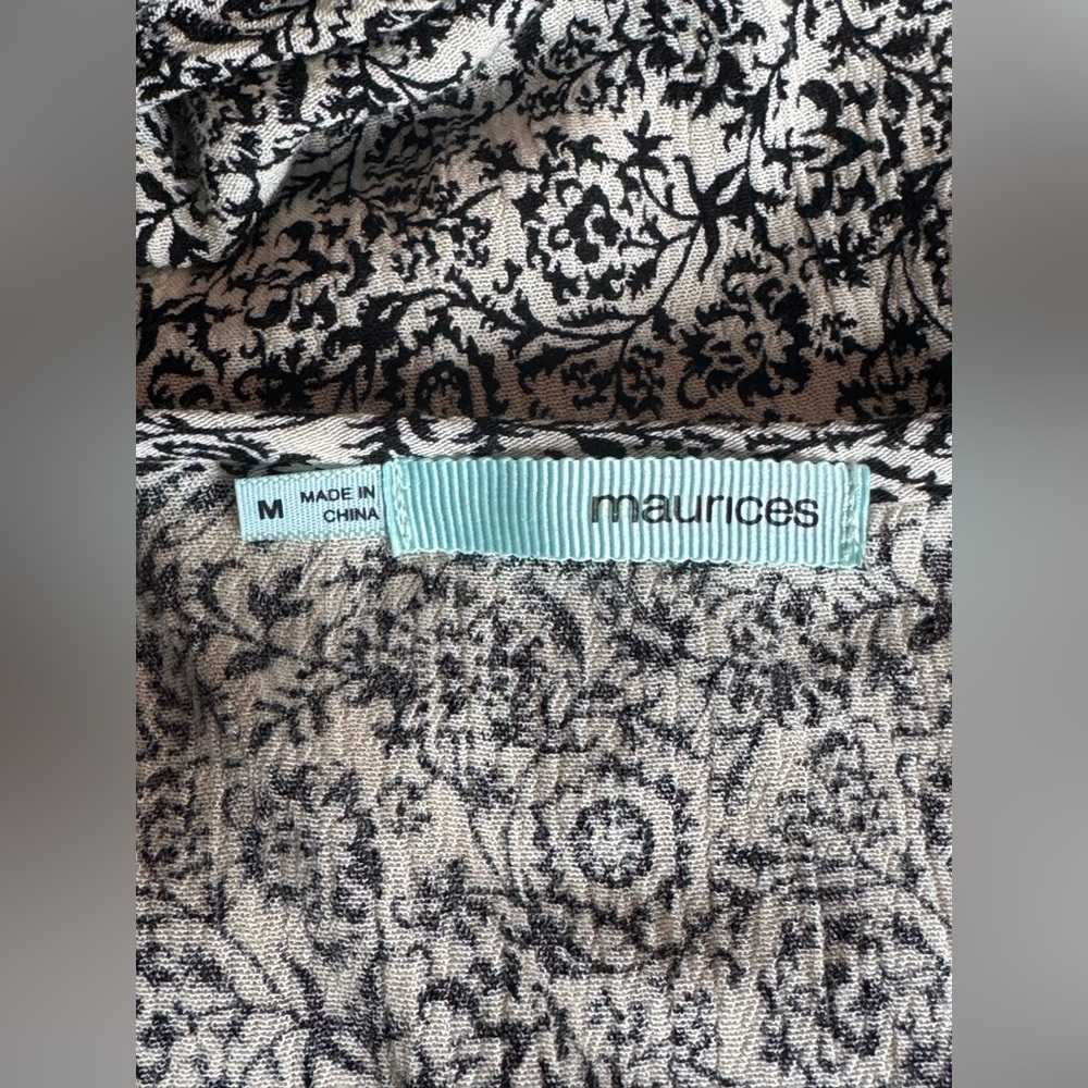 Maurices Black and Cream cold shoulder boho hippie Patterned Blouse M - Picture 8 of 9